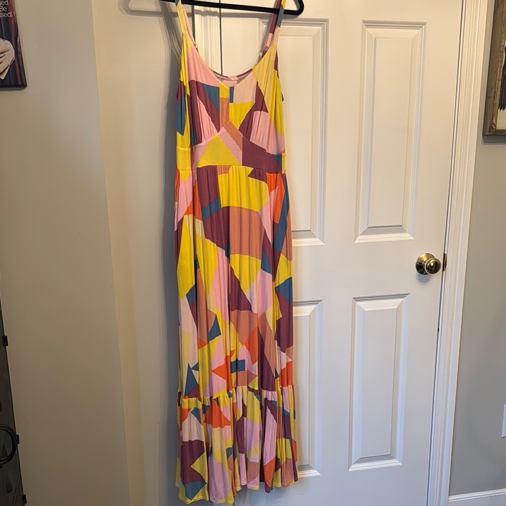 Torrid Geometric Sumer Soft Maxi Size 1 - Picture 3 of 7